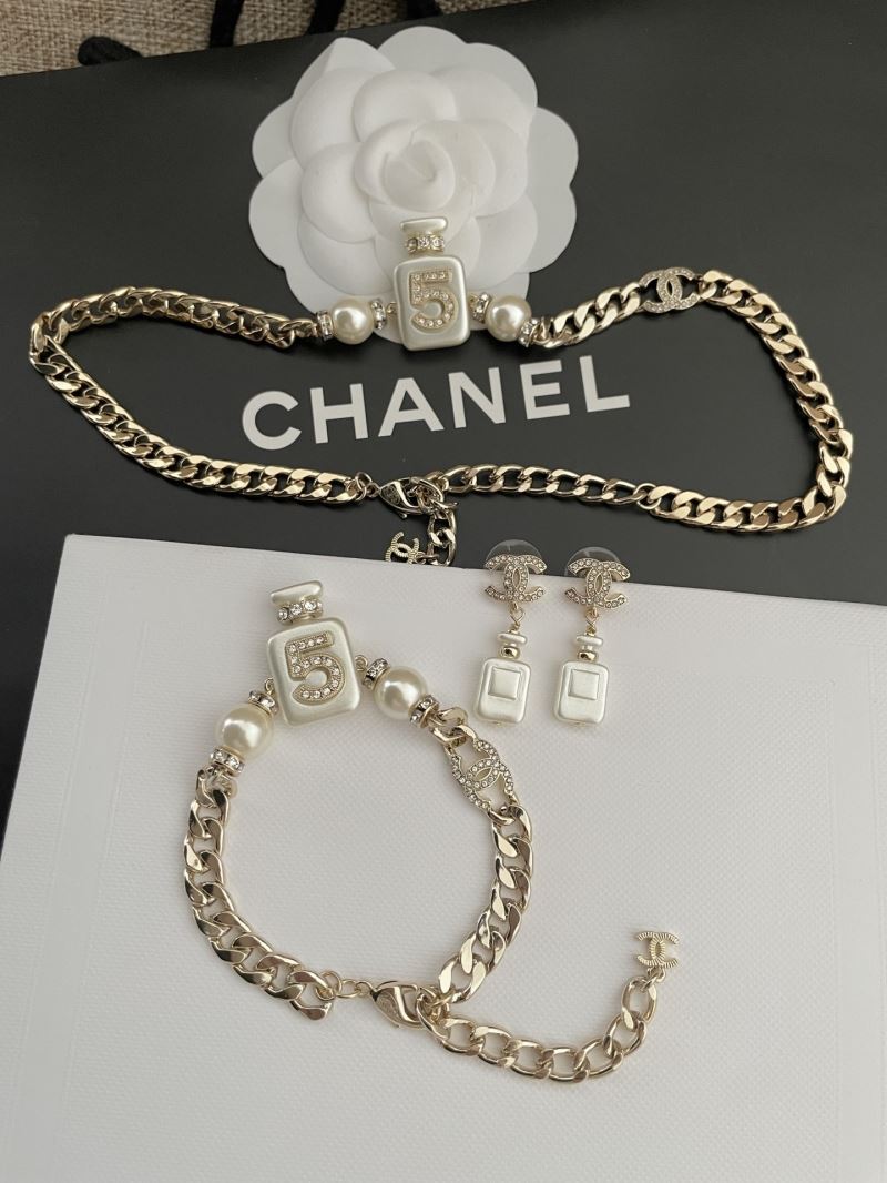 Chanel Necklaces